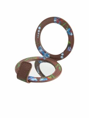 Vera Bradley Essential Pocket Mirror in Faux Leather “Bachelor Button Dot” NWT